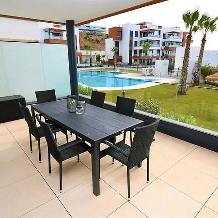 Casa Kerr - Luxury Apt - Sleeps 9 - Los Boliches Apartment